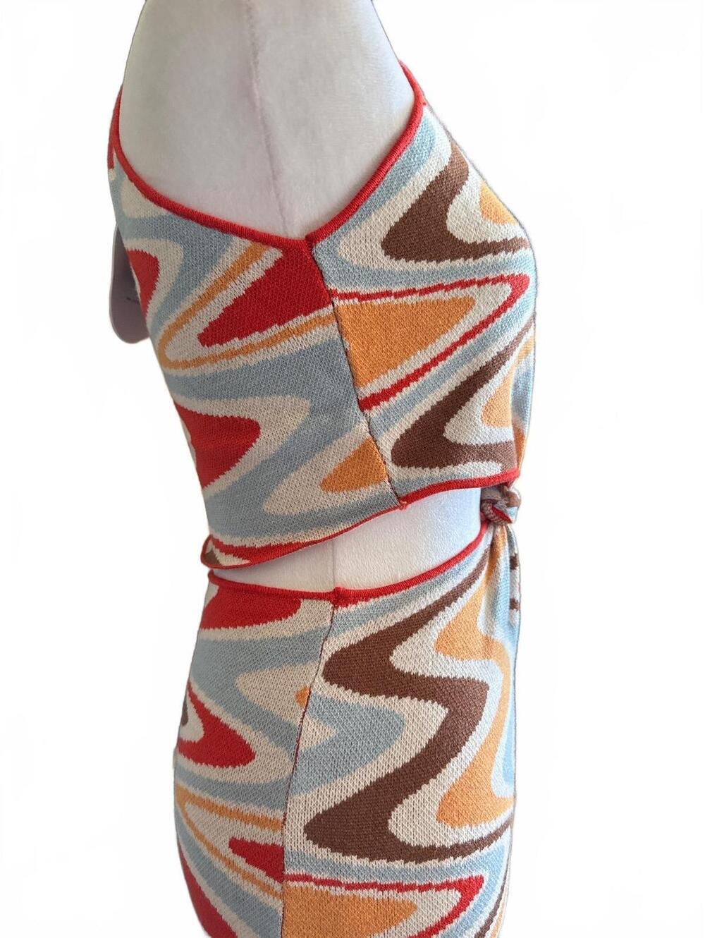 Princess Poly Multi-Color Mini Dress with Abstract Wave Pattern, Size M - Picture 4 of 4